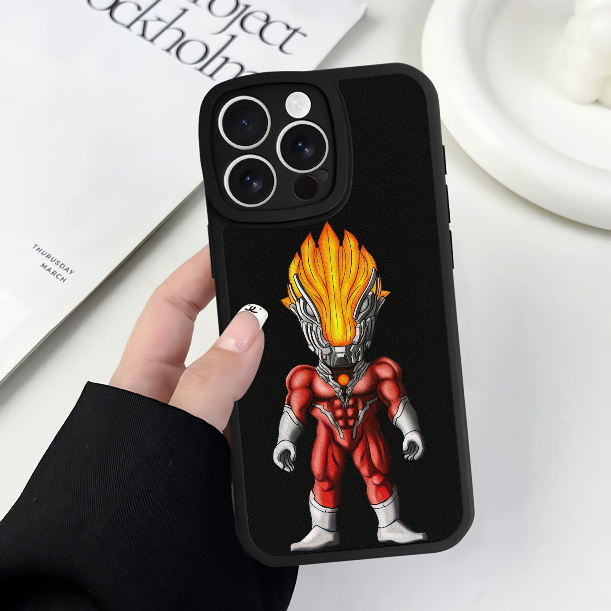 （画像用） ウルトラマン Ultraman 【iPhone 16シリーズ対応】シリコンスマホケース（レザー調） 材質：シリコン